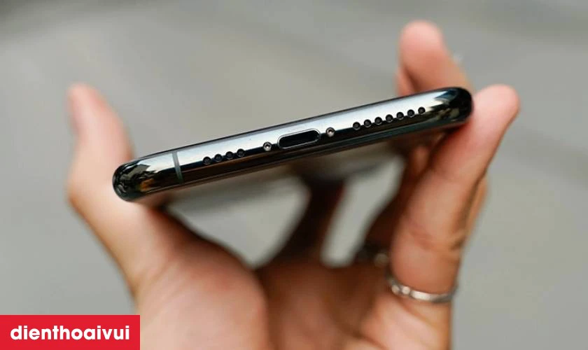 Đ&aacute;nh gi&aacute; cụm ch&acirc;n sạc điện thoại iPhone 11 Pro Max