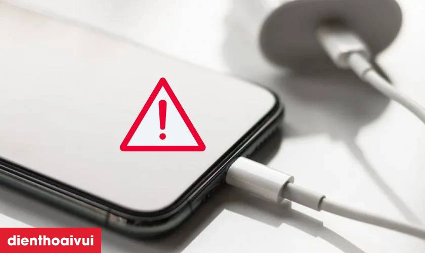 Khi n&agrave;o bạn cần thay ch&acirc;n sạc iPhone 11 Pro Max