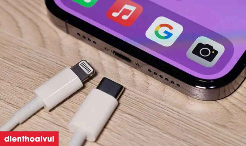 Đ&aacute;nh gi&aacute; cụm ch&acirc;n sạc điện thoại iPhone 14 Pro