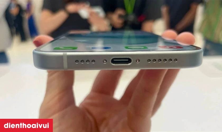 C&aacute;c dấu hiệu nhận biết bạn cần thay ch&acirc;n sạc iPhone 14 Pro ch&iacute;nh h&atilde;ng GENA mới