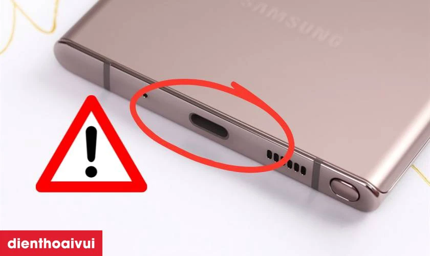 Nguy&ecirc;n nh&acirc;n Samsung Note 20 Ultra kh&ocirc;ng nhận sạc?