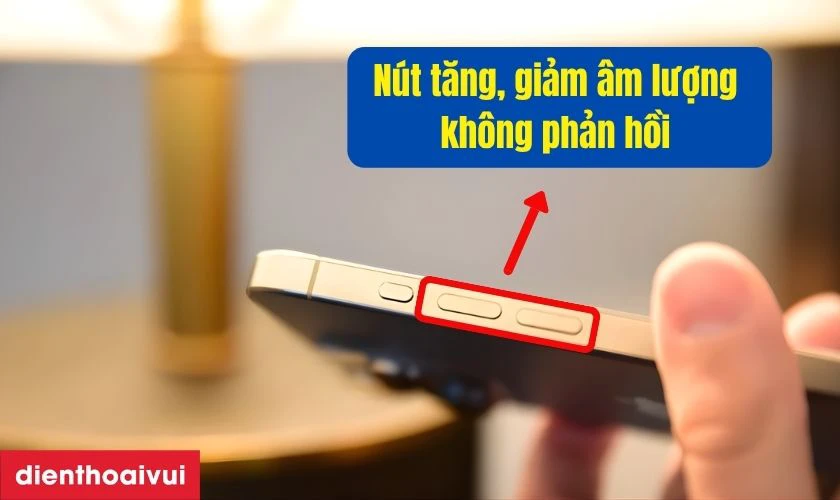 Dấu hiệu nhận biết c&aacute;p volume iPhone 16 Pro Max bị hỏng