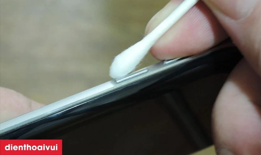 Nguy&ecirc;n nh&acirc;n c&aacute;p volume của điện thoại bị hư hỏng