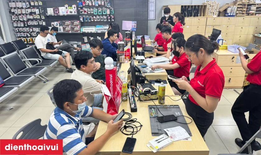 Thay ch&acirc;n sạc iPad Air 5 5G ở đ&acirc;u uy t&iacute;n, lấy liền lại TPHCM v&agrave; H&agrave; Nội