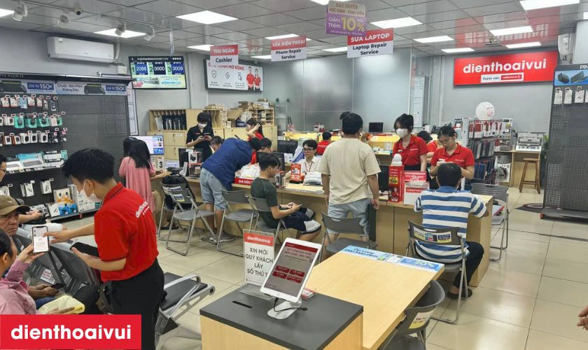 Sửa chữa iPad ở đ&acirc;u uy t&iacute;n, lấy liền lại TPHCM v&agrave; H&agrave; Nội?