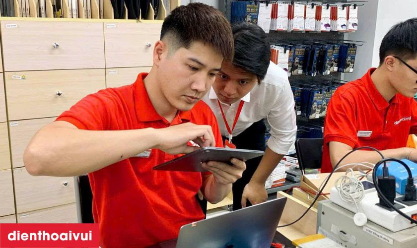 Thay chân sạc mới cho iPad Mini 1