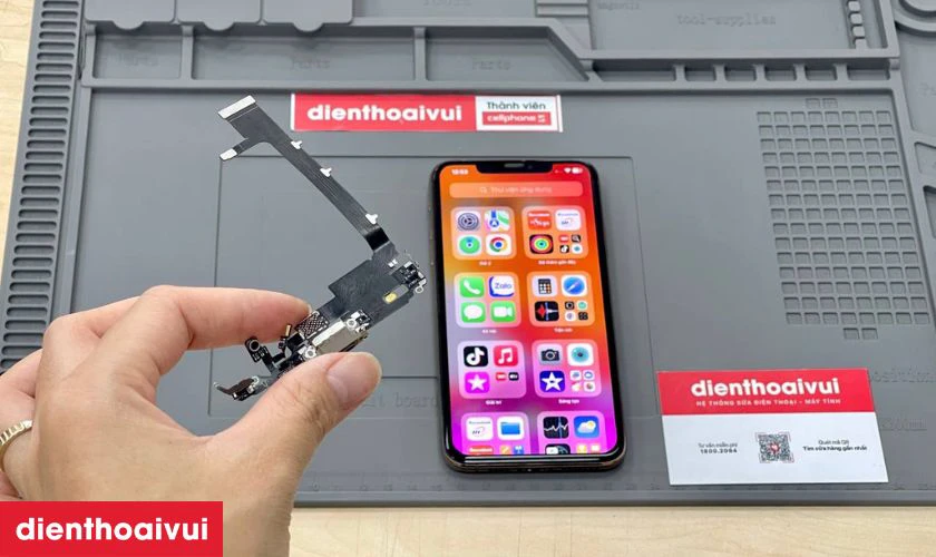 Thay chân sạc iPhone 11 Pro chính hãng GENA là gì?