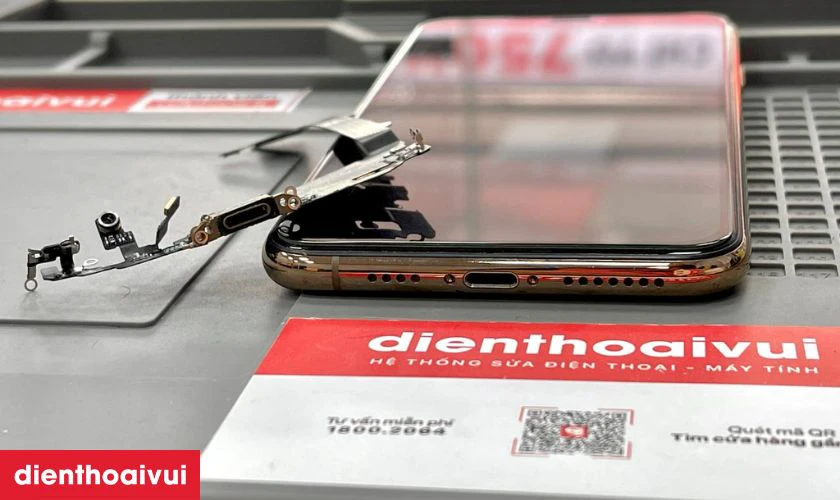 Địa chỉ thay chân sạc iPhone 11 Pro chính hãng GENA ở đâu tại TPHCM và Hà Nội