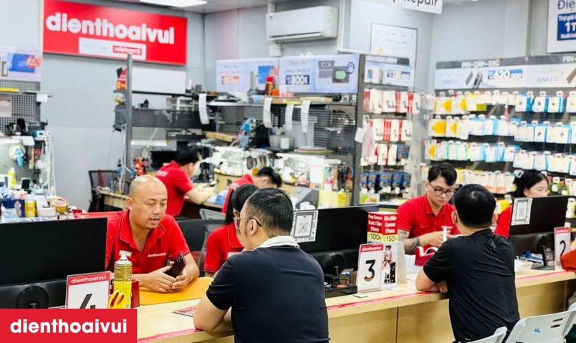Địa chỉ thay ch&acirc;n sạc iPhone 11 Pro Max ở đ&acirc;u uy t&iacute;n