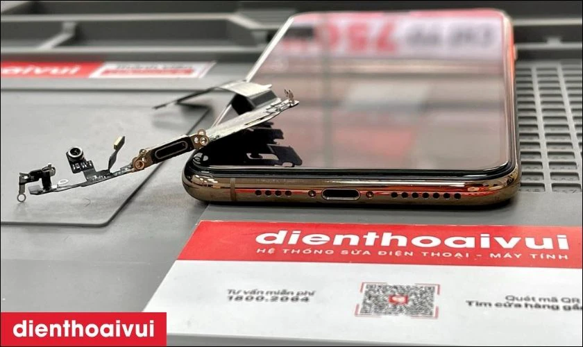 Thay chân sạc iPhone 14 Pro chính hãng tại Điện Thoại Vui