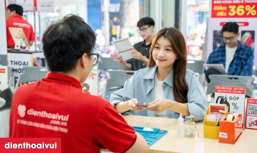 Quy trình thay chân sạc
