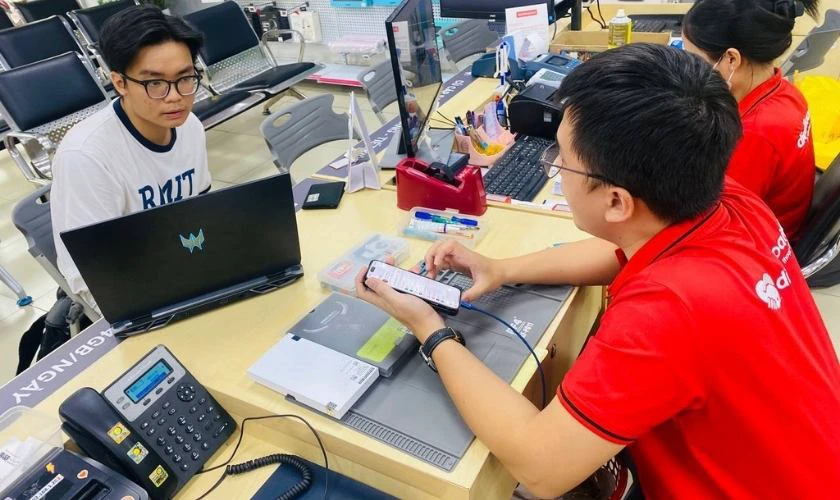 Quy trình chân sạc cho iPhone 14 Pro Max chính hãng, chất lượng tại Điện Thoại Vui