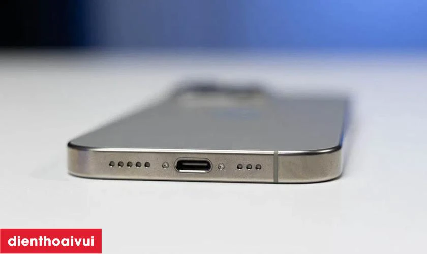 Đánh giá cụm chân sạc iPhone 17 Pro Max