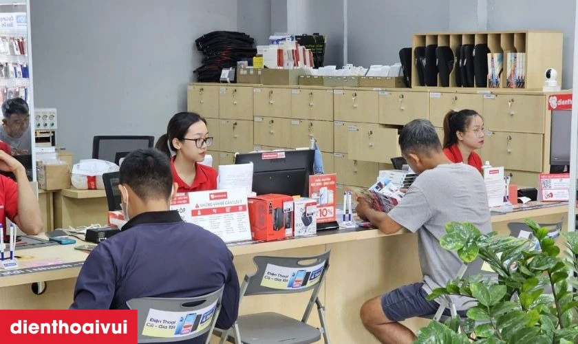 Dịch vụ thay ch&acirc;n sạc Nokia C31 ch&iacute;nh h&atilde;ng, lấy liền tại Điện Thoại Vui được nhiều kh&aacute;ch h&agrave;ng lựa chọn