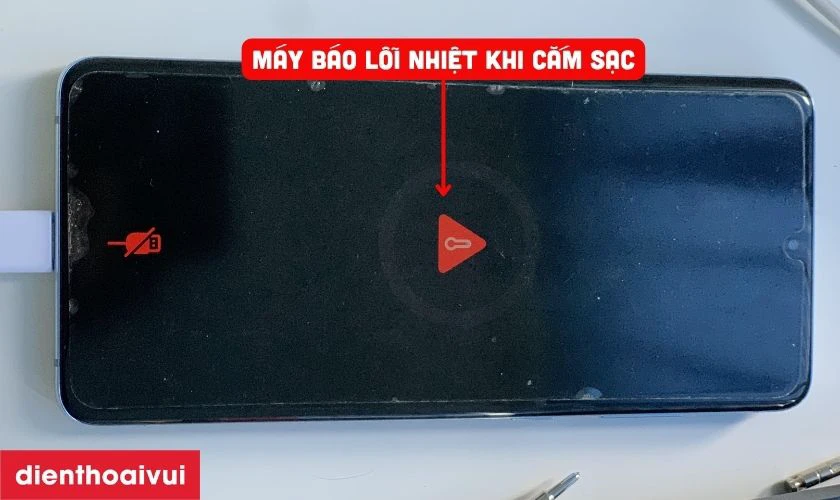 Cần thay chân sạc Samsung Galaxy S20 FE mới khi nào?