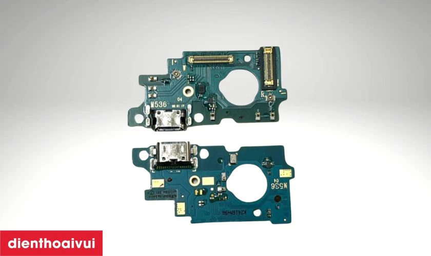 Tổng quan về ch&acirc;n sạc Samsung M53