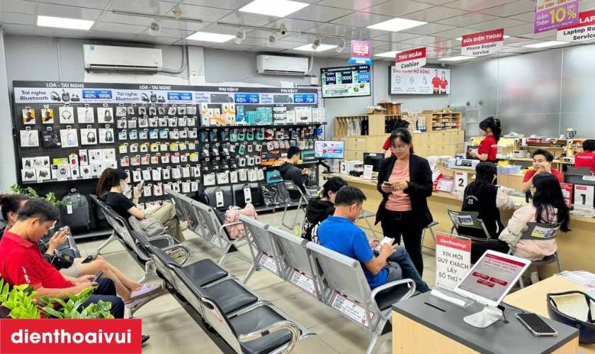 Quy tr&igrave;nh thay ch&acirc;n sạc Samsung M53 chuy&ecirc;n nghiệp lấy liền tại Điện Thoại Vui