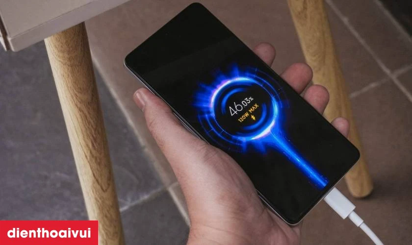 Hướng dẫn cách sạc điện thoại Xiaomi Redmi Note 12 Pro an toàn
