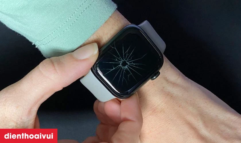 Nguy&ecirc;n nh&acirc;n Apple Watch Series 7 45mm bị hư IC nguồn