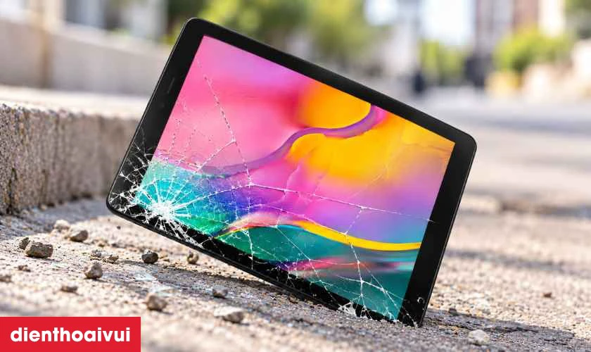 Mặt kính Samsung Tab A10.1 2019 bị vỏ máy do đâu?