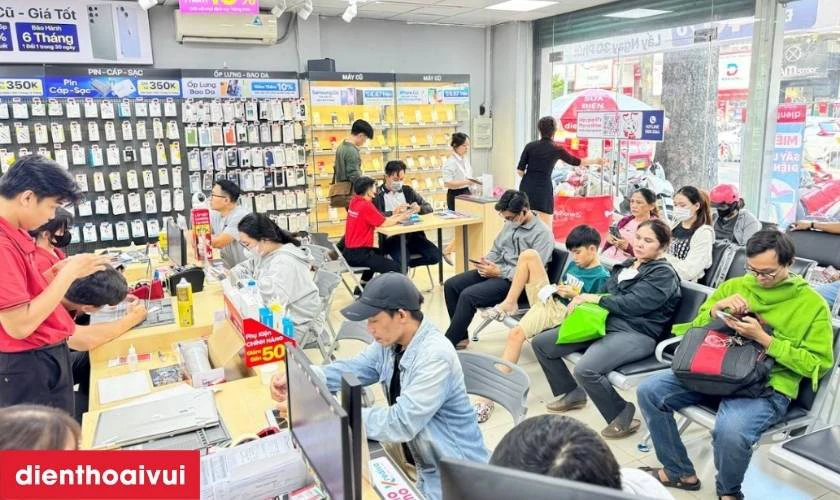 Quy tr&igrave;nh thay &eacute;p k&iacute;nh điện thoại HONOR lấy ngay tại Điện Thoại Vui