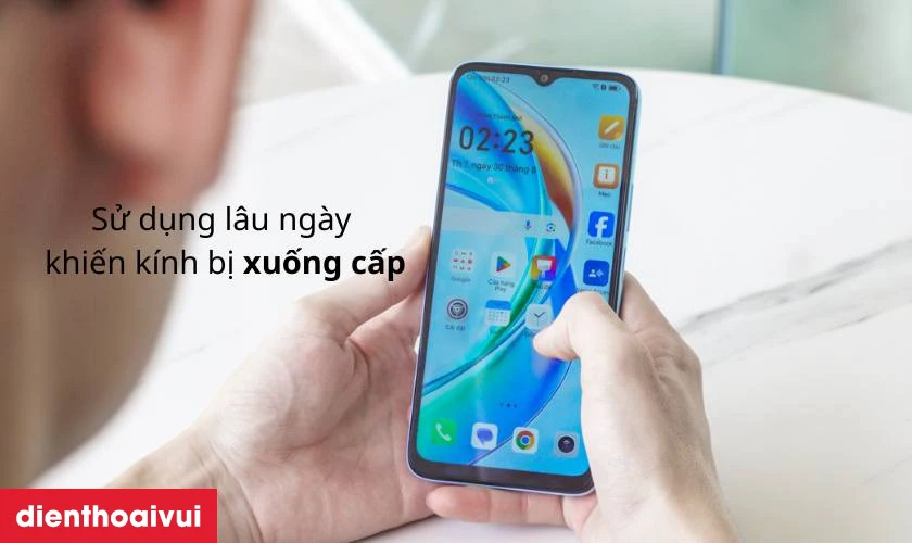 Nguy&ecirc;n nh&acirc;n mặt k&iacute;nh điện thoại Honor X5B bị vỡ