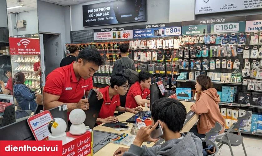 Thời gian &eacute;p k&iacute;nh nhanh ch&oacute;ng, trả m&aacute;y trong ng&agrave;y