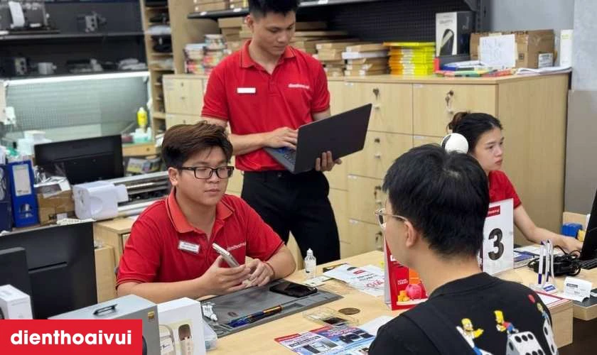 Những lưu &yacute; trước khi thay &eacute;p k&iacute;nh Itel S23