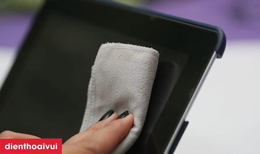 Định kỳ vệ sinh và bảo dưỡng máy