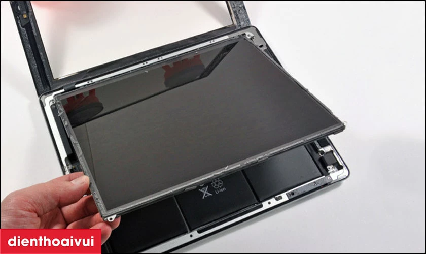 Phân biệt thay màn hình và thay ép kính iPad
