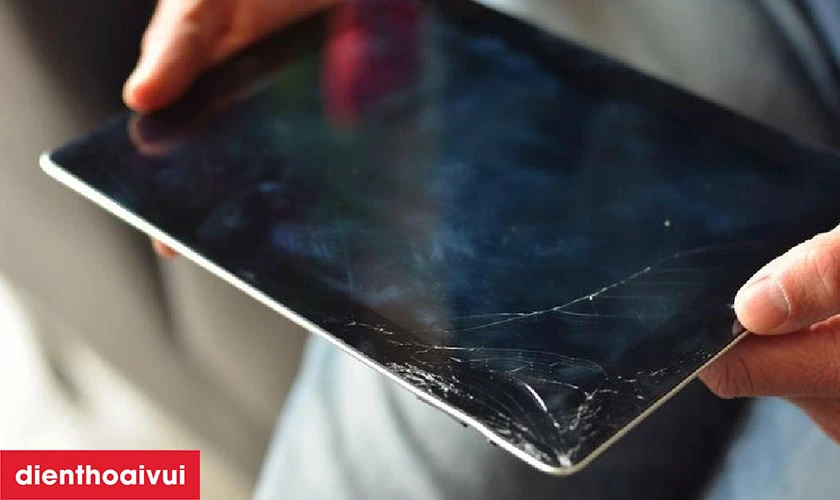 C&aacute;c nguy&ecirc;n nh&acirc;n dẫn đến thay &eacute;p k&iacute;nh iPad Air l&agrave; g&igrave;?