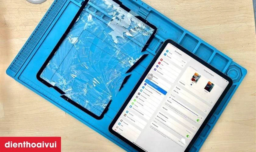 C&aacute;c dấu hiệu nhận biết bạn cần thay &eacute;p k&iacute;nh iPad Pro 11 2022 PT ch&iacute;nh h&atilde;ng Feaglet mới