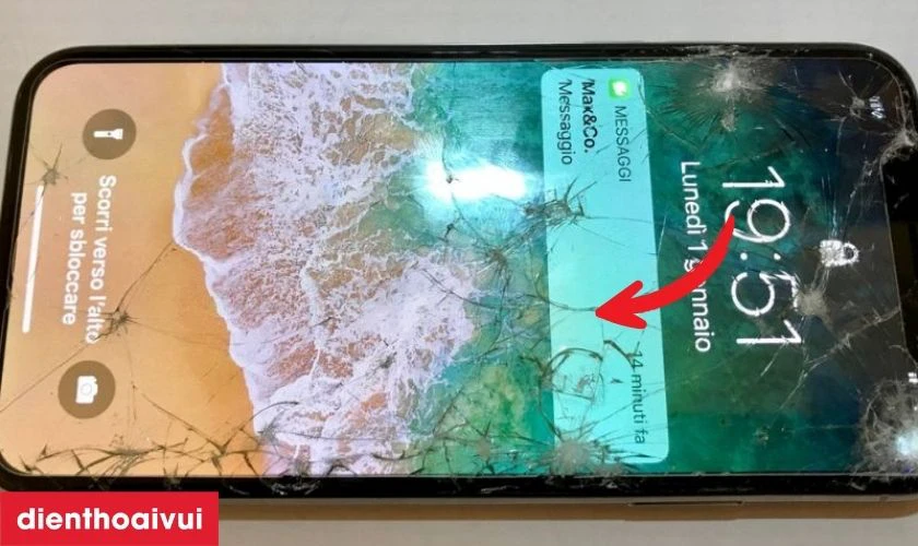 C&aacute;c dấu hiệu nhận biết bạn cần thay &eacute;p k&iacute;nh iPhone 15 Plus