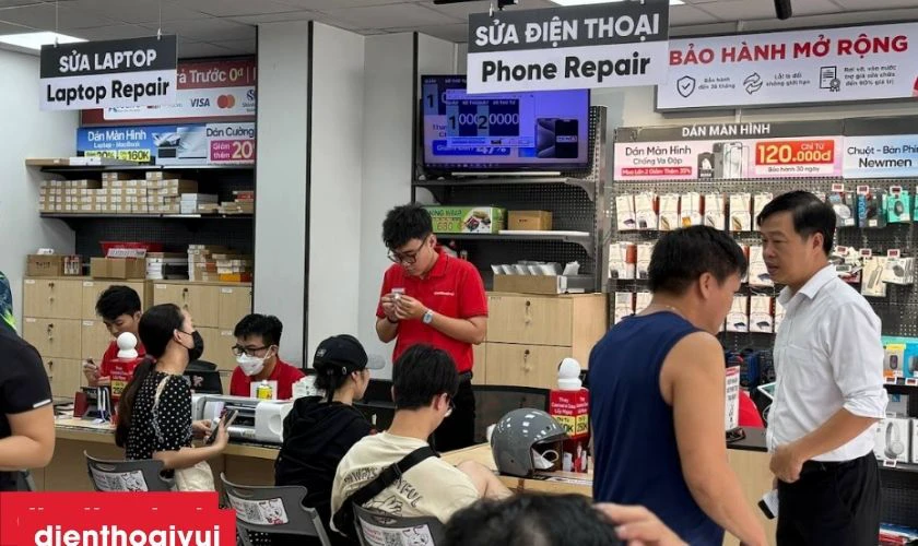 Dịch vụ thay ép kính iPhone 17 Pro Max loại A+ lấy liền tại Điện Thoại Vui