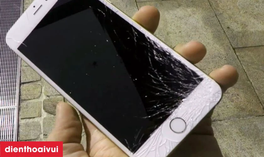 Các trường hợp nhận biết bạn cần thay ép kính iPhone chính hãng Feaglet mới