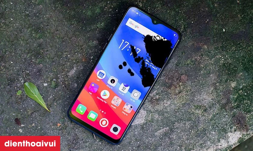 M&agrave;n h&igrave;nh xuất hiện đốm đen l&agrave; dấu hiệu cần thay &eacute;p k&iacute;nh mới cho OPPO A15s