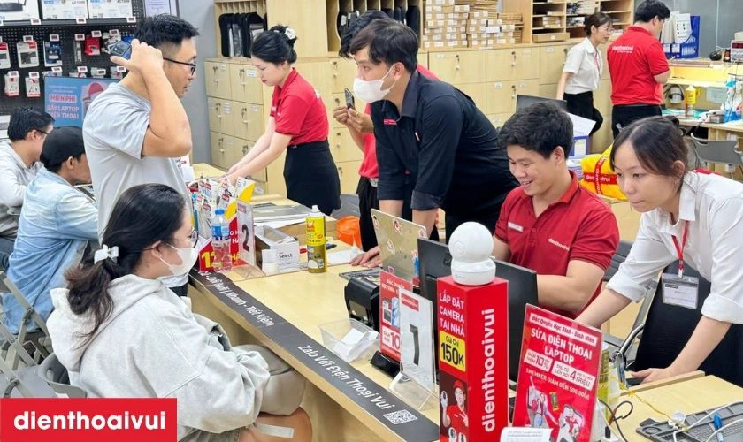 Cửa h&agrave;ng thay &eacute;p k&iacute;nh OPPO A16k ch&iacute;nh h&atilde;ng, lấy liền tại Điện Thoại Vui