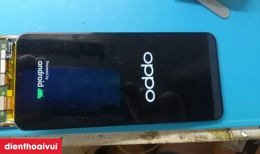 OPPO Reno 4 Pro c&oacute; bị ảnh hưởng g&igrave; sau khi thay &eacute;p k&iacute;nh kh&ocirc;ng?