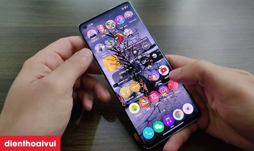 Thay &eacute;p k&iacute;nh Oppo Reno 6 Pro 5G