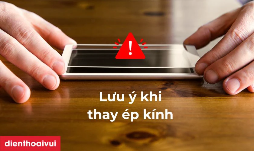 Những lưu &yacute; trước khi thay &eacute;p k&iacute;nh Oppo Reno8 Z 5G