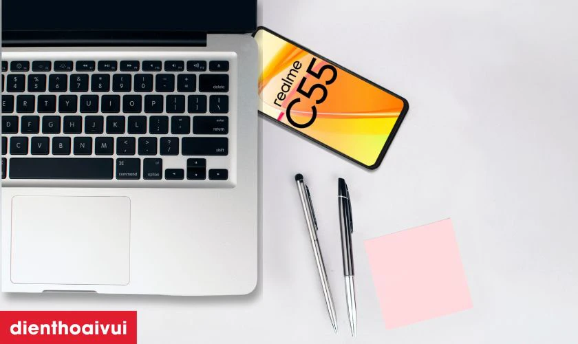 &Aacute;p lực đ&egrave; l&ecirc;n Realme C55