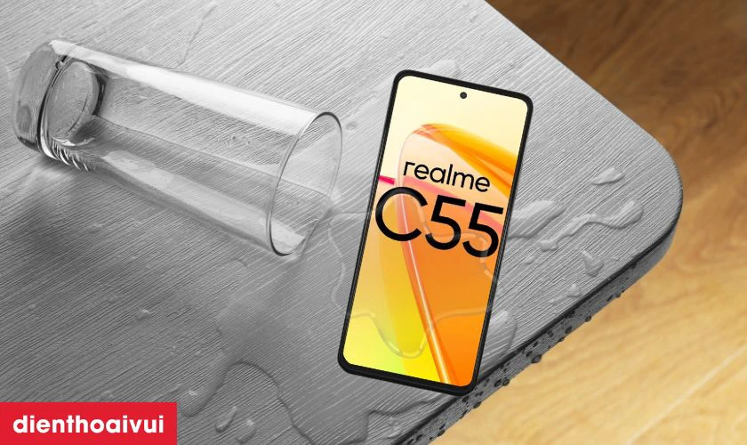 K&iacute;nh Realme C55 bị mờ do ẩm hoặc nước x&acirc;m nhập