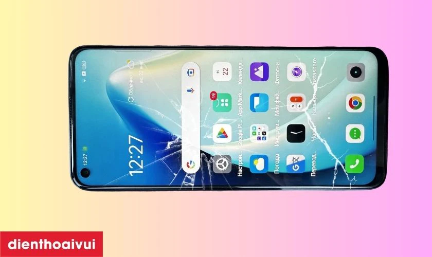 K&iacute;nh mặt trước của Realme Q5 Pro bị vỡ hoặc nứt rất nặng