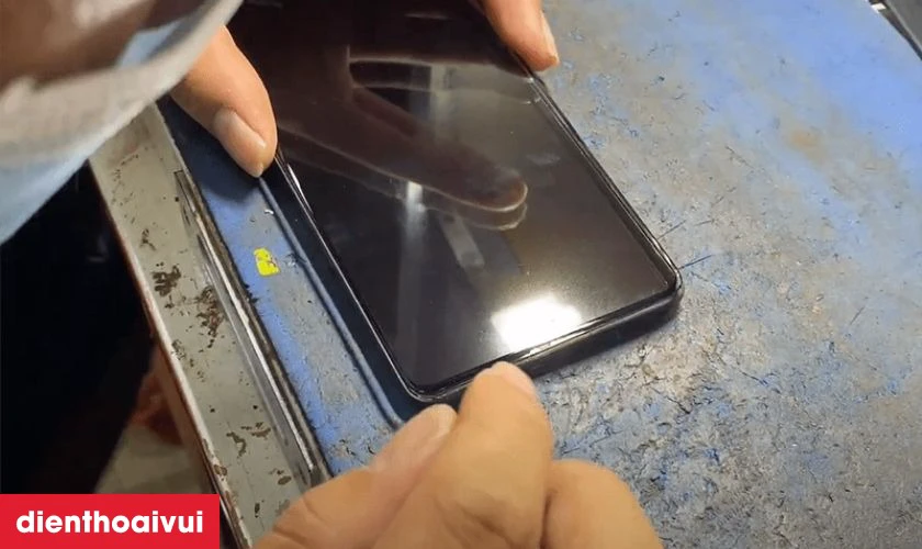 C&aacute;c dấu hiệu bạn cần thay &eacute;p k&iacute;nh Samsung Galaxy A54 5G mới