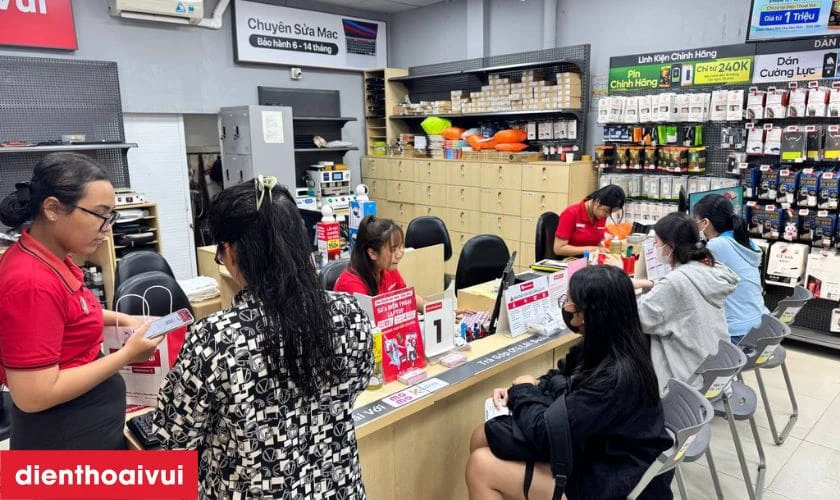 Kiểm tra v&agrave; b&agrave;n giao