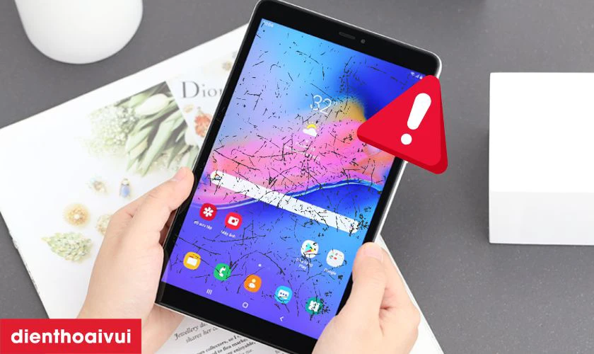 C&aacute;c dấu hiệu nhận biết bạn cần thay &eacute;p k&iacute;nh Samsung Galaxy Tab A8 2019 mới