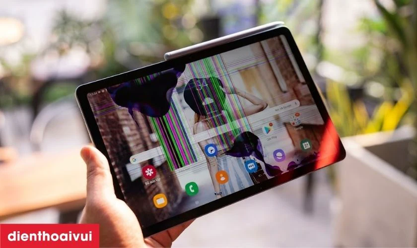 Khi nào cần kính màn hình Samsung Tab S6 Lite?