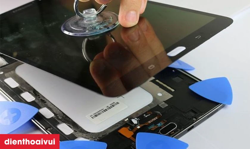 Quy trình thay ép kính Samsung Galaxy Tab S9 FE Plus minh bạch lấy liền tại Điện Thoại Vui