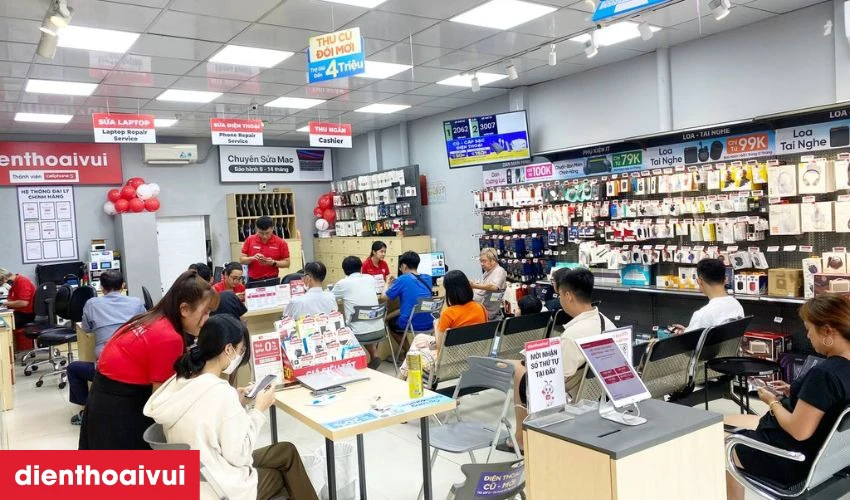 Thay &eacute;p k&iacute;nh ch&iacute;nh h&atilde;ng, gi&aacute; tốt đến ngay Điện Thoại Vui