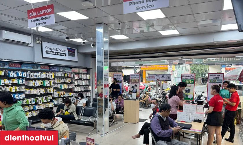 Dịch vụ thay &eacute;p k&iacute;nh TECNO POVA 6 ch&iacute;nh h&atilde;ng tại Điện Thoại Vui